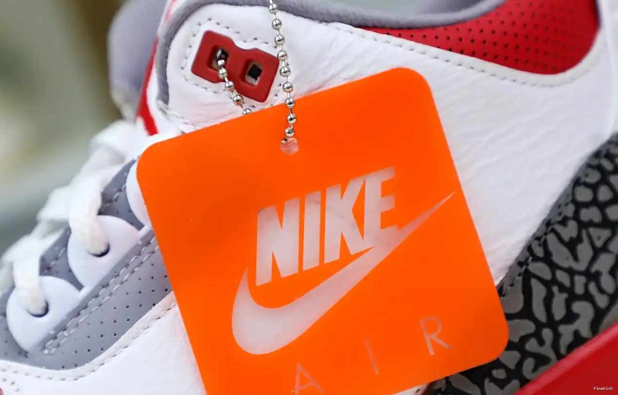 JORDAN AIR 3RETRO